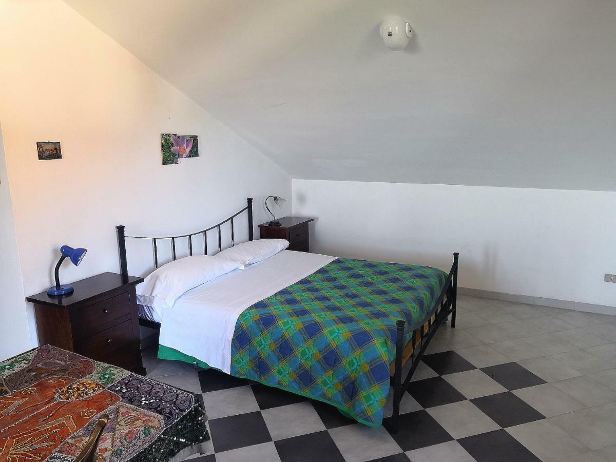 Вилла Agriturismo Il Castagno Аджерола Экстерьер фото